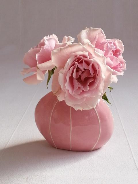 round bud vase, dusty pink round bud vase, dusty pink